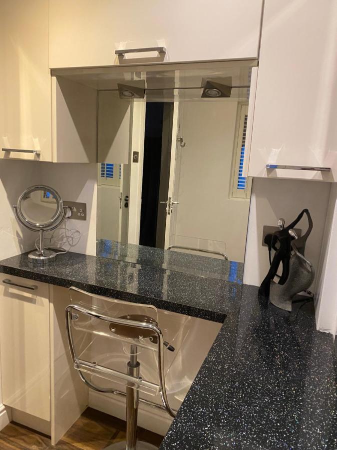 Balcony House Apartment In 켄달 외부 사진